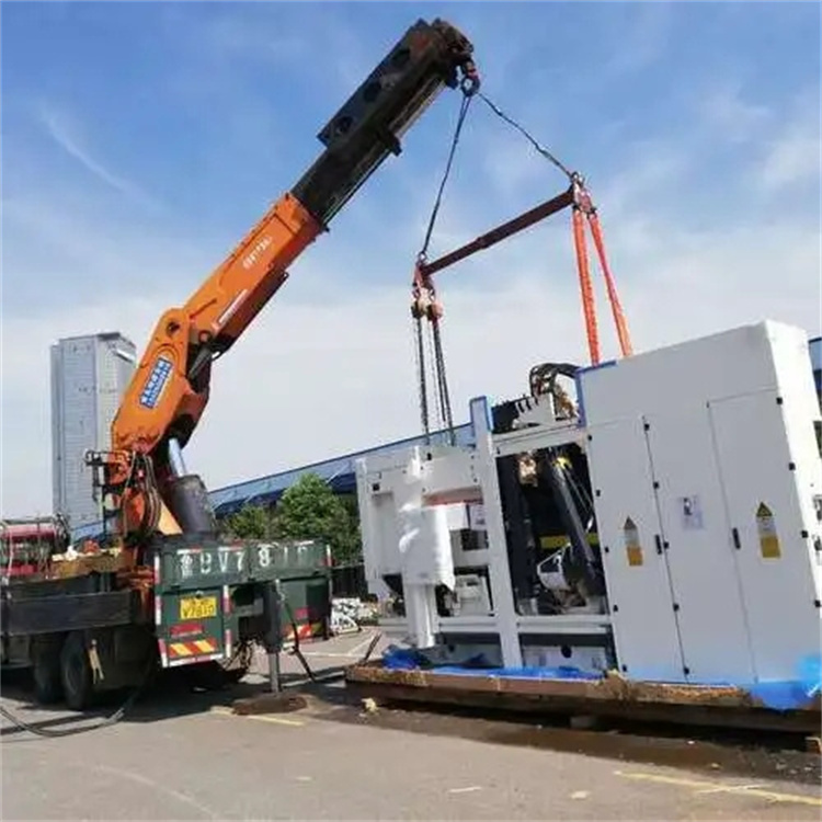 坦洲镇附近小吊车联系方式|8-16吨|本地及时服务